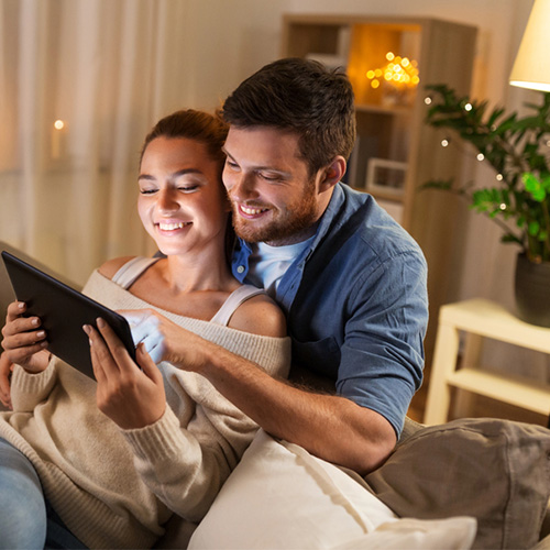 Couple ordering heating oil online